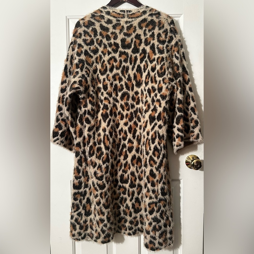BLANKNYC Leopard Duster XS from REVOLVE Brown Tan Beige Sleeve Cuffs Fuzzy Cardi - Picture 4 of 13